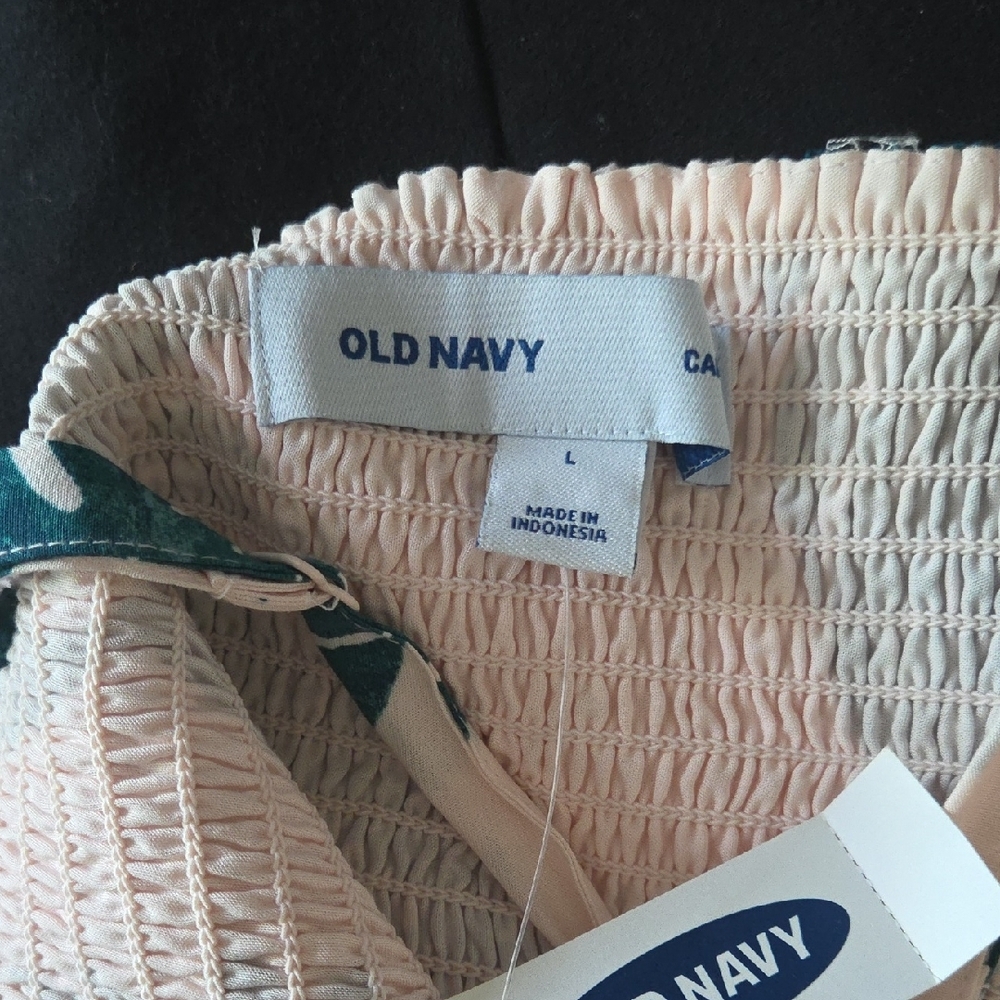 Old Navy Smocked Dress in Peach and Green - Picture 2 of 3